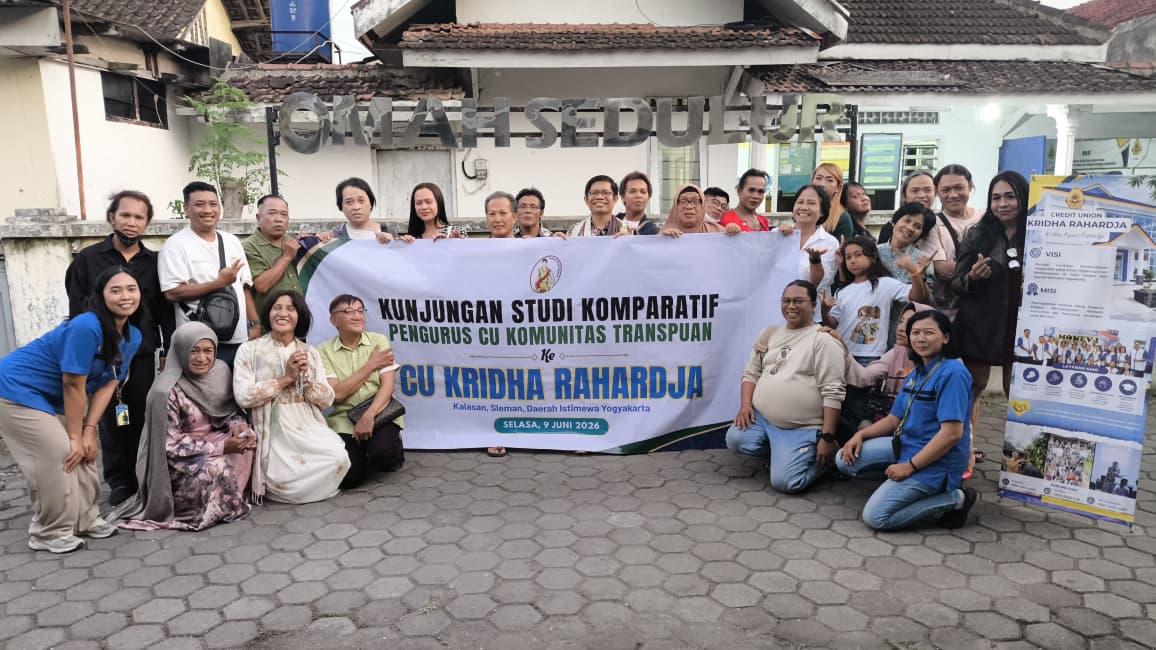 Belajar Mengelola Koperasi, CU Komunitas Transpuan Yogyakarta Lakukan Kunjungan Studi Komparatif Ke CU Kridha Rahardja